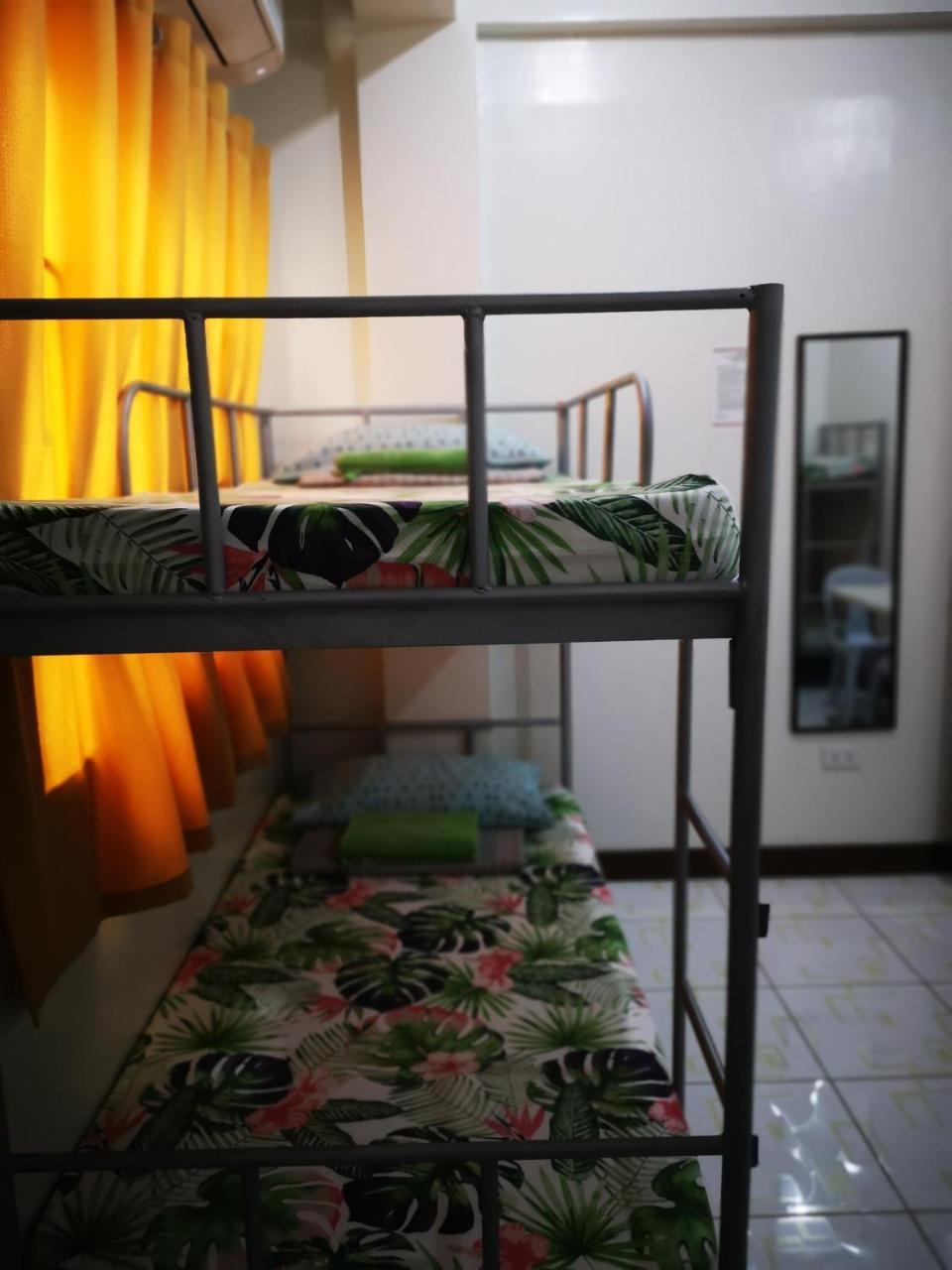Jdl Residences Hostel Legazpi Exterior photo