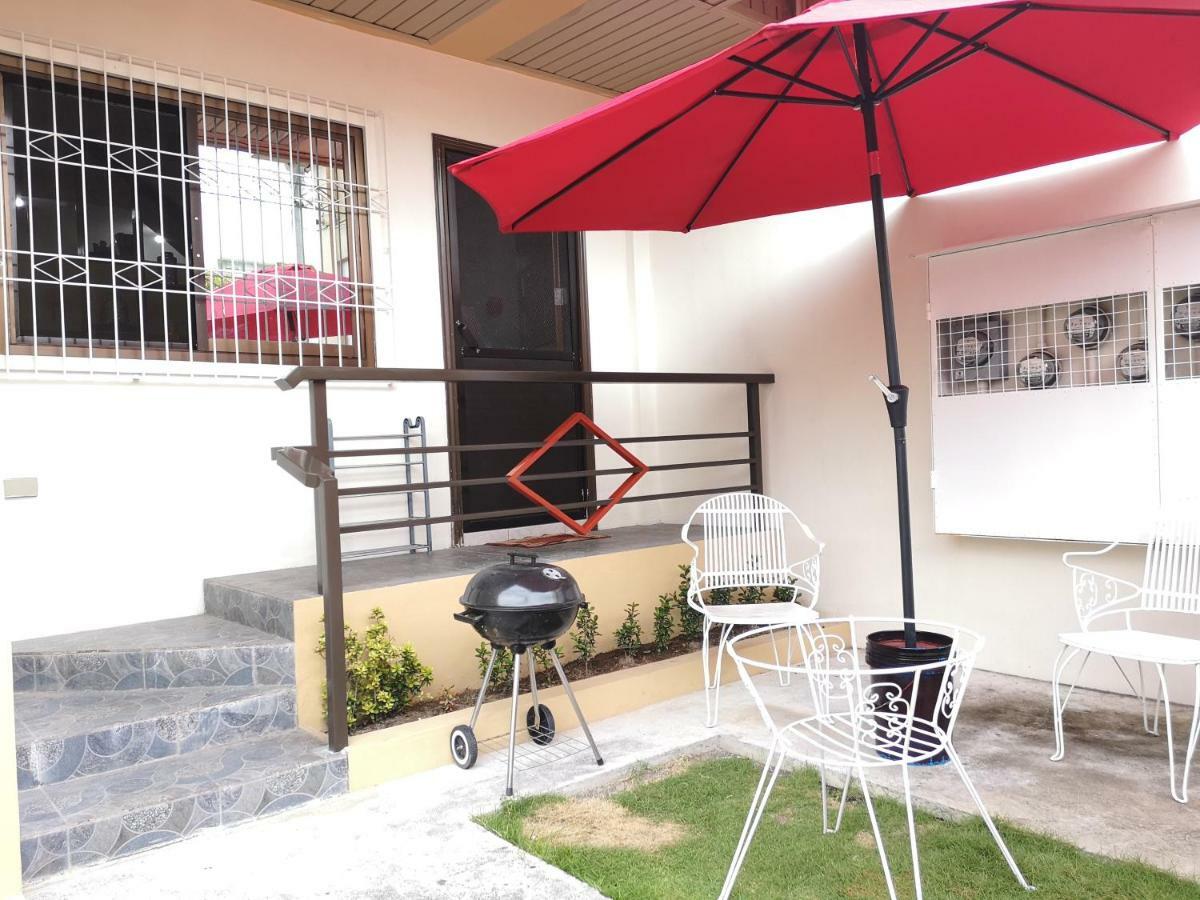 Jdl Residences Hostel Legazpi Exterior photo