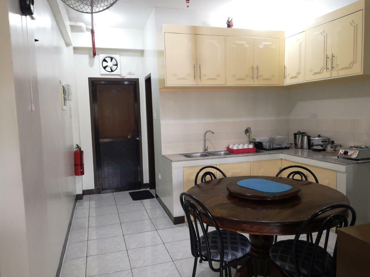 Jdl Residences Hostel Legazpi Exterior photo